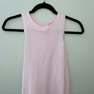 Light-weight Lululemon Tank